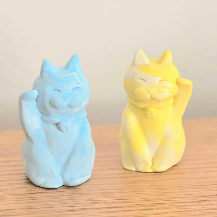 小さなマーブル招き猫のペアセット（レモン・ブルー）